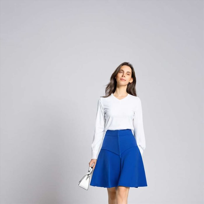 Accorder une Jupe Bleue : Guide Pratique et Stylé