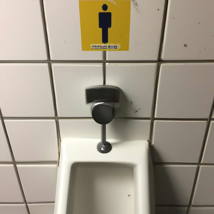 Améliorer le bien-être des utilisatrices d’urinoir