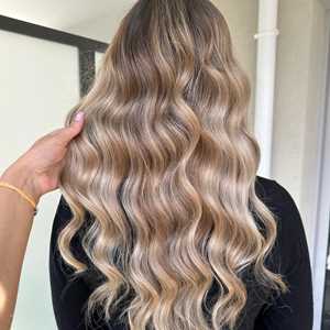 shaily , un expert en coiffure à Cannes