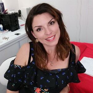 céline, un expert en coiffure à Antibes
