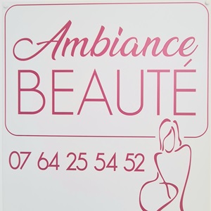 Sandrine, un praticien en institut de beauté à La Courneuve